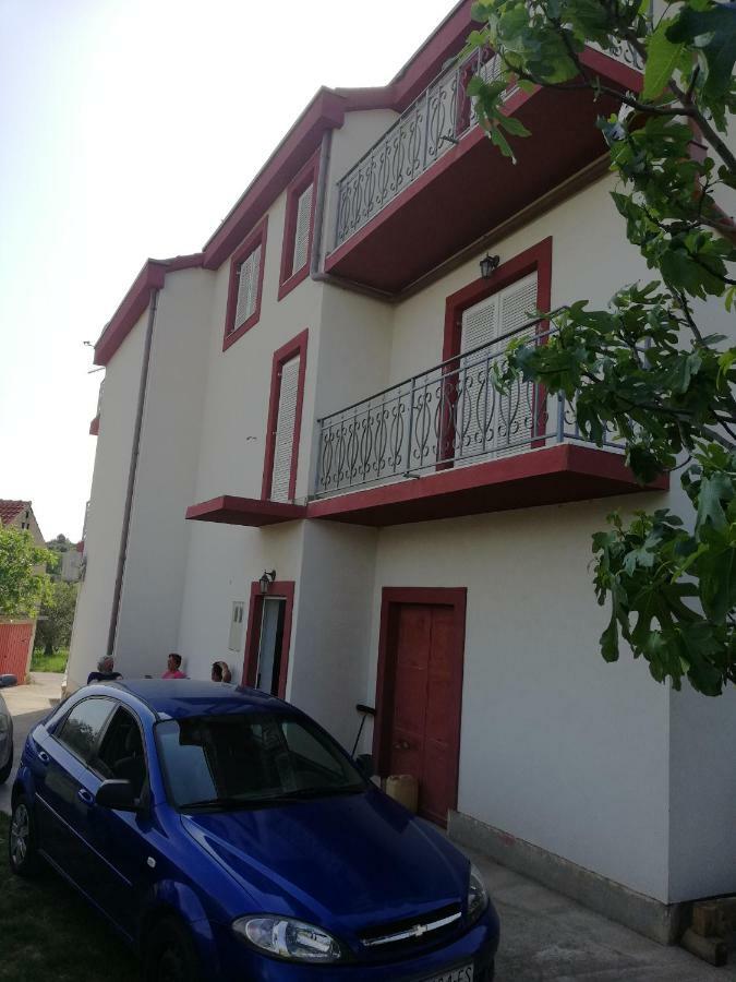 סקארדין Apartmani Sladic מראה חיצוני תמונה